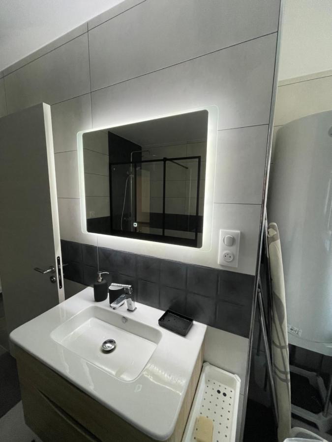 Appartement Dans Maison Avec Cour Et Parc Fresnes-en-Woevre المظهر الخارجي الصورة